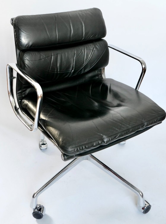 Image 1 of Vintage EA 217 Soft Pad office chair Charles & Ray Eames, Herman Miller