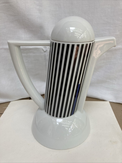 Teapot / coffeepot designed by LUTZ RABOLD for ARZBERT