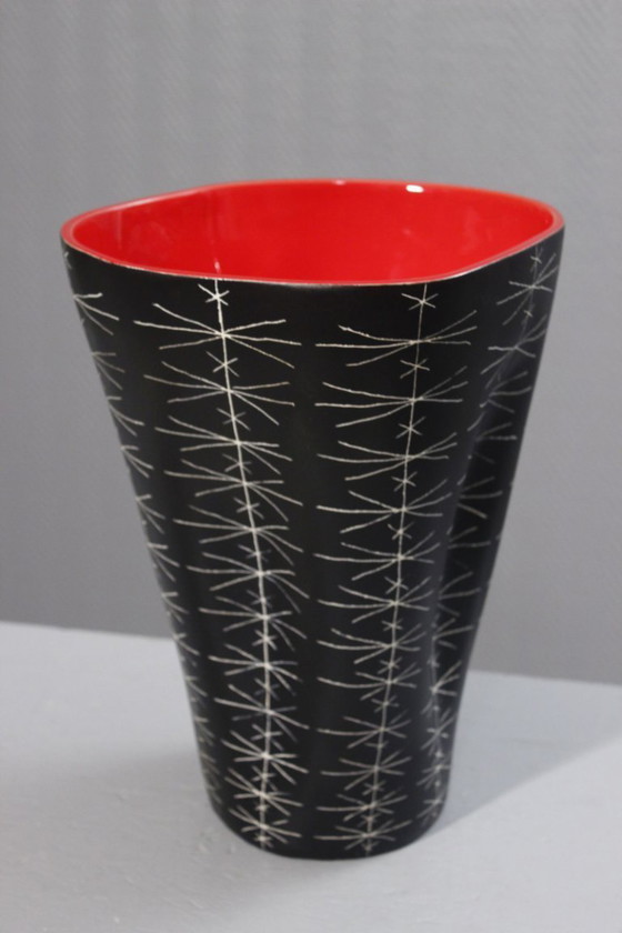 Image 1 of 34 cm Jean de Lespinasse - Large vase no. 308, scarified decoration, Nice, France, 1950s