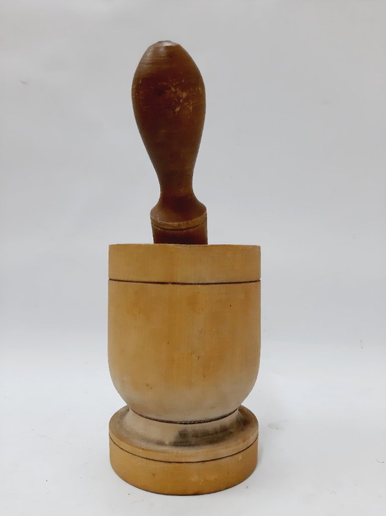 Image 1 of Mortaio e pestello in legno d'epoca