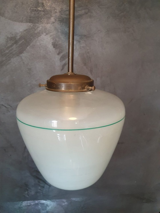 Image 1 of Lampe suspendue conique en verre Vintage Art Deco avec fixation