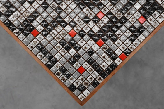Image 1 of Vintage bijzettafel in grenenhout betegeld met mozaïek, België 1950