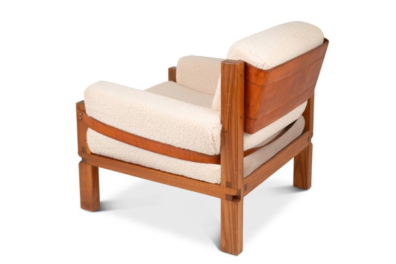 Image 1 of Pierre Chapo. Paar armstoelen van iepenhout. 1970s.