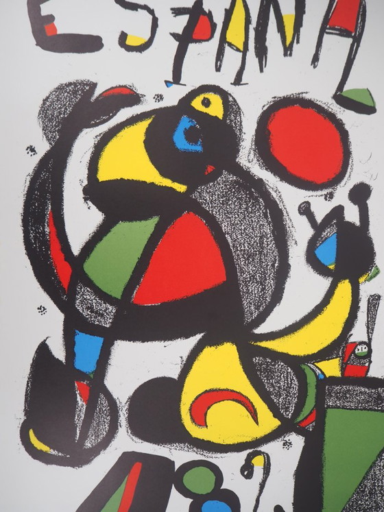 Joan Miró: Copa del Mundo, Surrealist Figure, Original Signed Lithograph – Posters, Paper (photo 3 of 9)