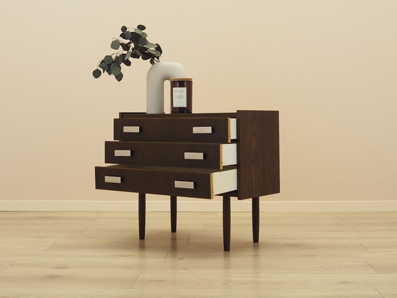 Cómoda danesa chapada en roble con patas cónicas, estilo moderno escandinavo de los años 80. – Wood (photo 4 of 10)