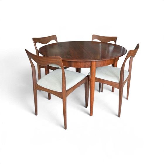 Vintage rosewood round extendable dining table (photo 2 of 11)