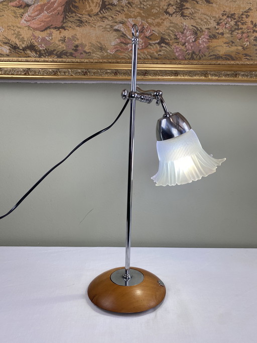 Verstellbare antike Lampe