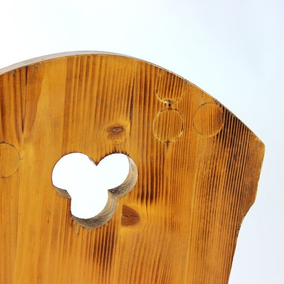 Image 1 of Chaise de salle à manger en bois de style folklorique, Tchécoslovaquie, années 1970