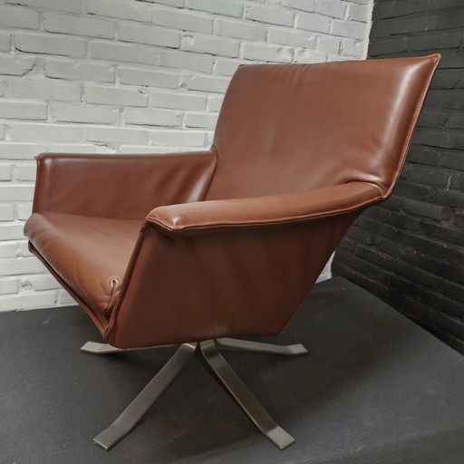 Poltrona girevole modello Djenne, disponibile a magazzino. – Design on Stock, fauteuils, Leather