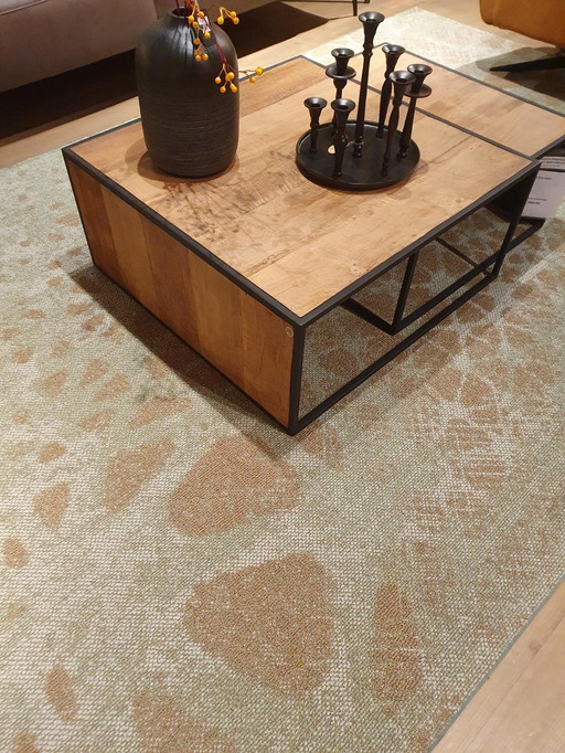 Table basse Cosmo de DTP Interiors DTP.Home