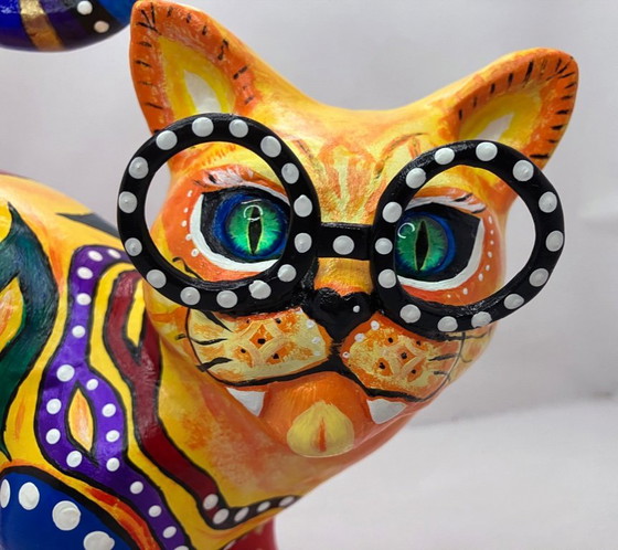 Image 1 of Una bellissima statuina magica a forma di gatto. Realizzata a mano dall'artista.