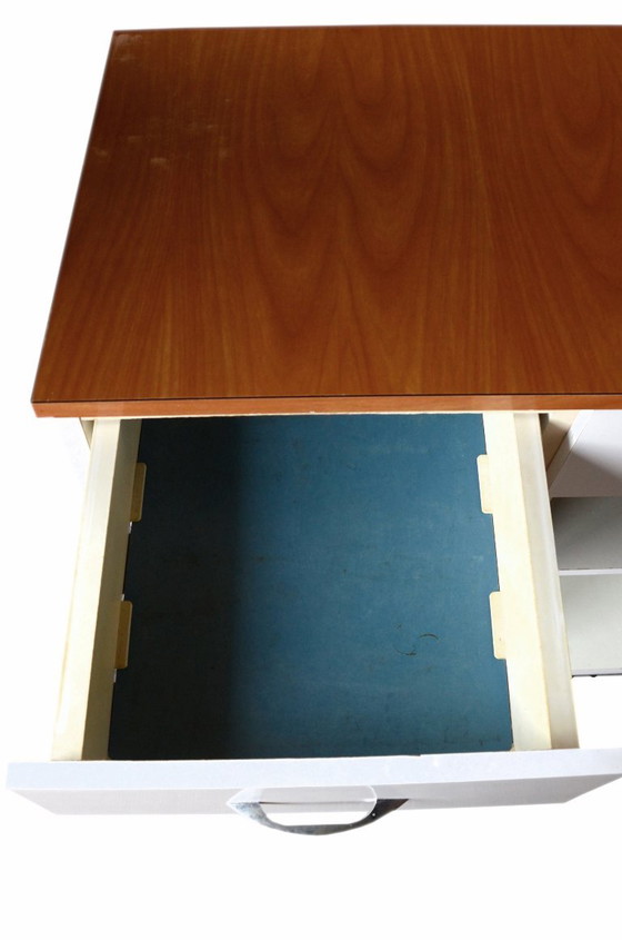 Low Formica cabinet, white with wooden top, W80xD45cmxH80.5cm – Metal (photo 4 of 10)