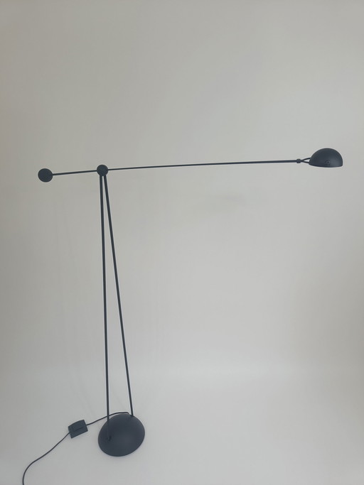 Lampadaire de designer italien des années 1980