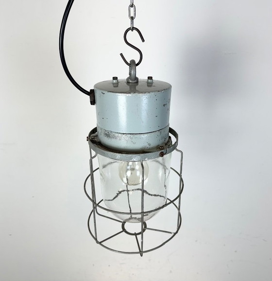 Image 1 of Lampada industriale a gabbia in alluminio con vetro trasparente di Elektrosvit, anni '70