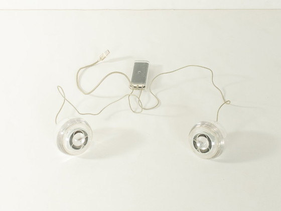 Image 1 of Power Mac G4 Cube et écran Studio 17 pouces, Apple, années 2000, vintage