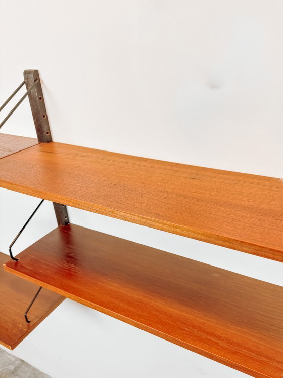 Image 1 of Modulares Wandsystem Royal System von Poul Cadovius