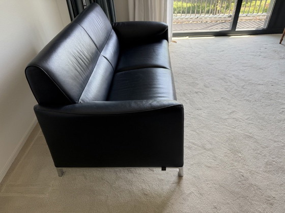 Image 1 of Leolux Felizia low 2-seater, leather, blue, as good as new.