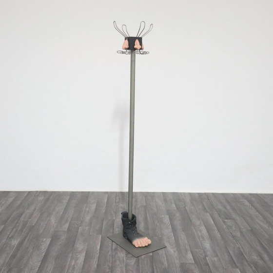 Image 1 of APPENDIABITI SCULTOREO ANTARTIDEE ANNI 80 RENÈ MAGRITTE PEZZO UNICO