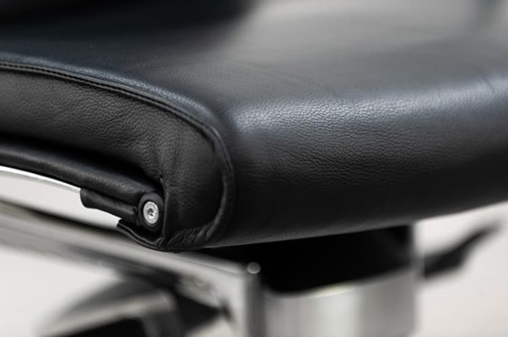 Image 1 of Icf Una Chair Executive Directiestoel