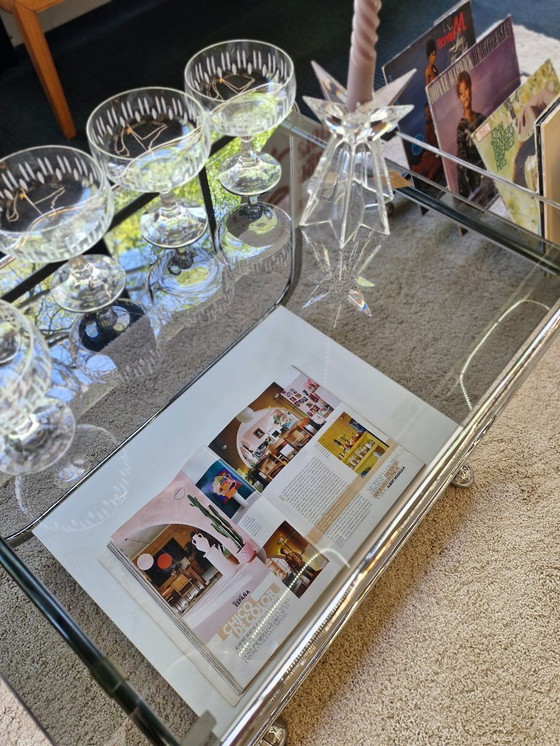 Image 1 of Table d'appoint trolley vintage style Space Age, verre fumé/blanc années 70