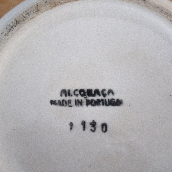 Image 1 of Boîte vintage en porcelaine blanche avec un chat sur le couvercle