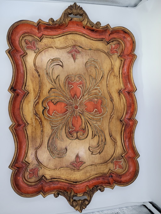 Bandeja florentina. Dorada con colores naranja/rojo.