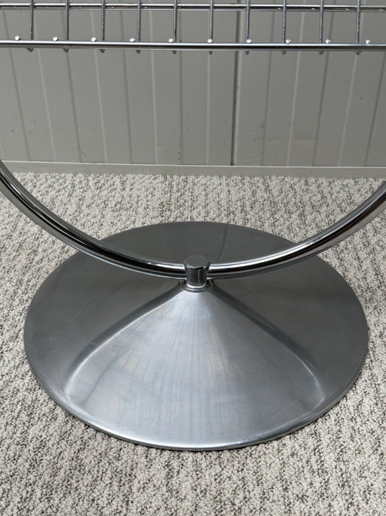 Tijdschriften Rek Verner Panton VP Rack Fritz Hansen – Tijdschriftenrek, Metal, Chrome (photo 7 of 10)