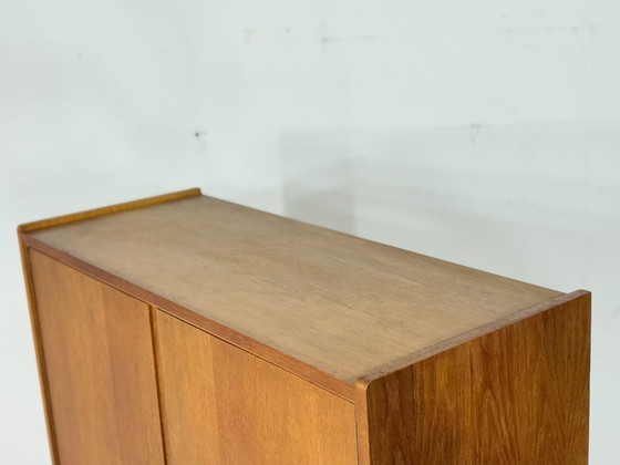 Image 1 of Armadio per la biancheria vintage / Armadio di metà secolo / Armadio in legno