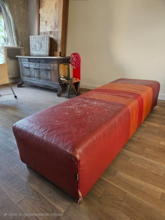 Image 1 of Puf Roche Bobois 4 tonos de rojo