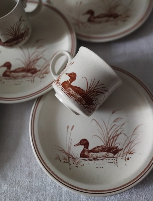 5 kleine vintage aardewerken bordjes en mokken met CHURCHILL eendjes. – servies, Ceramic