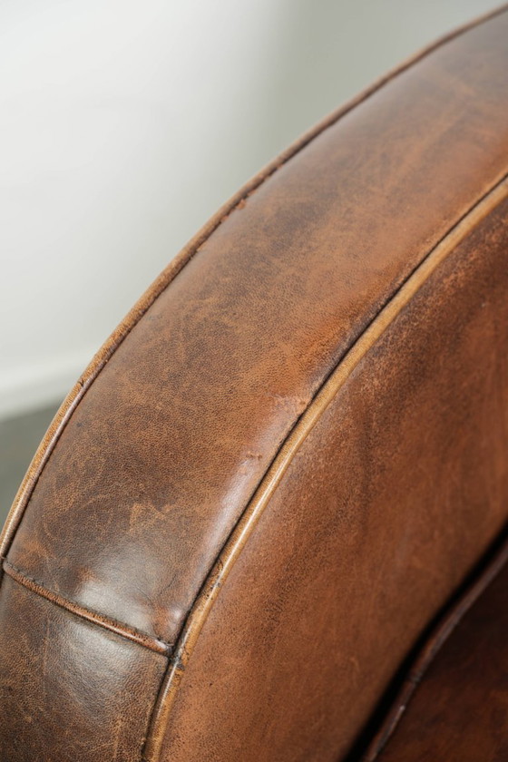 Image 1 of Sessel aus Schaffellleder mit wunderschönem, zeitlosem Design und herrlich warmen Farben