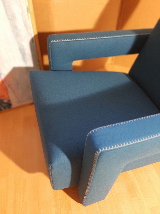 Image 1 of Cassina Utrecht 637, nueva, nunca usada, en tela de lana azul petróleo (serie 13L), costuras de caballo