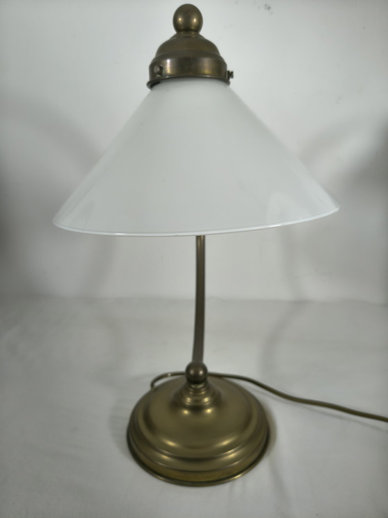 Image 1 of Vintage table lamp with brass look and opal glass shade – Hollywood Regency style
