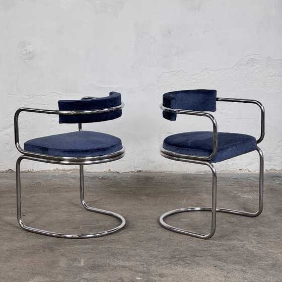 Image 1 of Ensemble de 2 chaises de style Bauhaus, années 1980 – Structure tubulaire en acier