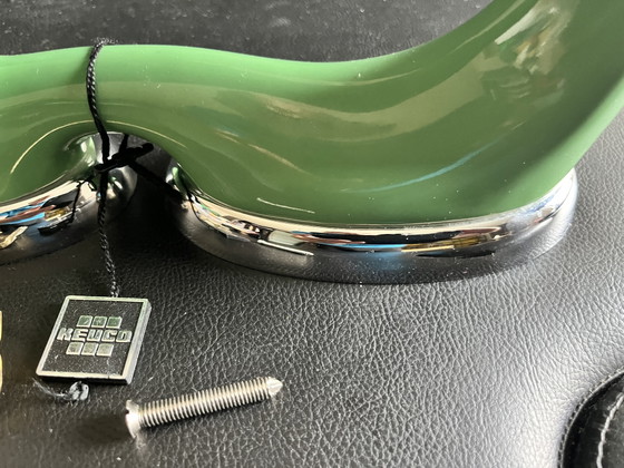 Vintage Luigi Colani for Villeroy & Boch ‘Oasis Green’ Wall Handle – 1970s (Complete with Keuco fittings) (photo 5 of 5)