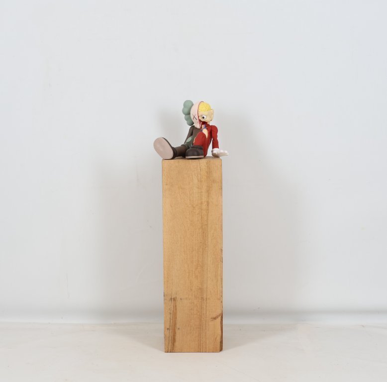 Kaws - Resting Place Companion | €600 | Whoppah