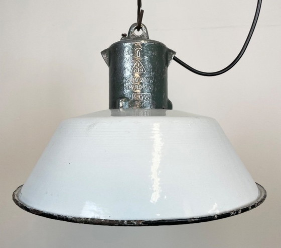 Image 1 of Industrial White Enamel Industrial Lamp with Cast Aluminium Top from EOW, 1950s