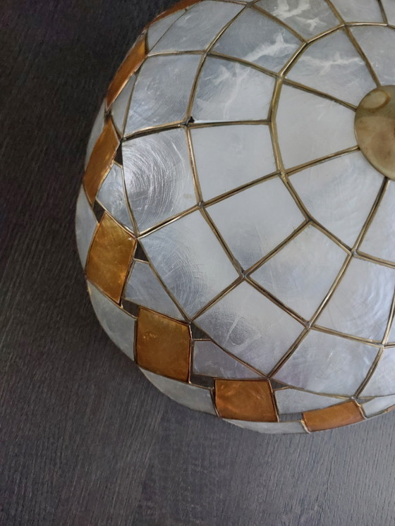 Image 1 of Perlmuschel-Lampe