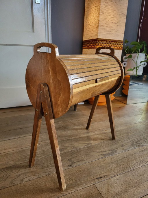 Scatola da cucito vintage, scatola da cucito, mobiletto in legno con ruote