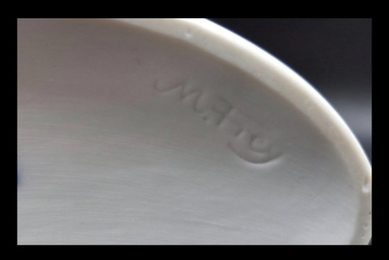 Image 1 of Vintage AK Kaiser porcelain relief vase – Manfred Frey – Model 0315