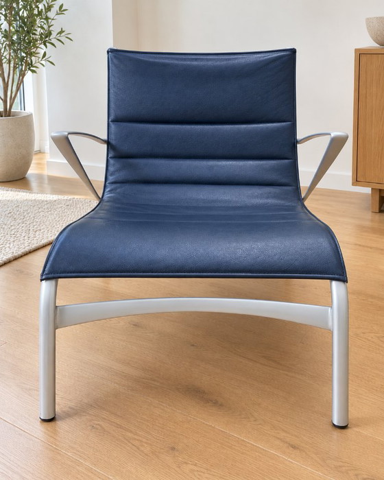 Selling an almost new Alias Armchair! – Leather, Metal (photo 2 of 5)
