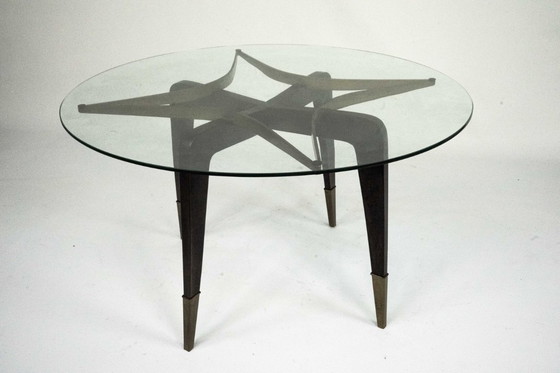 Image 1 of Rare table basse ronde du milieu du siècle, signée Paolo Buffa, Italie, années 1950.