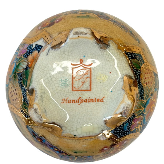 Chinese Satsuma-style Porcelain Koro with Geisha Decoration - circa – Decorative Objects, Gold (photo 10 of 10)