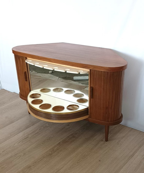 Image 1 of Mueble bar tocadiscos años 50