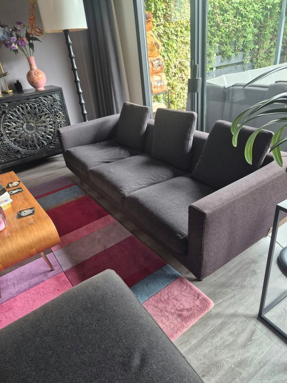 Moooi Boutique - Divano a tre posti, Poltrona e Poggiapiedi – Zona salotto, Textile, Wood (photo 5 of 11)