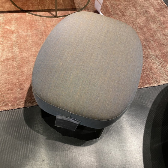 Image 1 of Leolux Jill Sessel mit Fußhocker