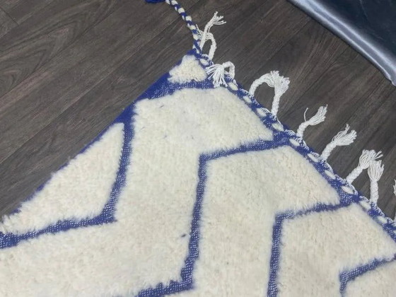 Moroccan Berber rug decorated 250cm x 150cm – Rugs & carpets, Wool (photo 5 of 8)