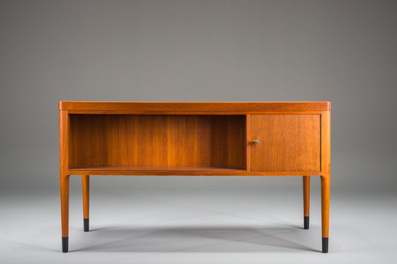 Image 1 of  Skandinavisch-moderner Teakholz-Schreibtisch, zugeschrieben H. Brockmann Petersen für Poul M. Jessen, 1960er Jahre