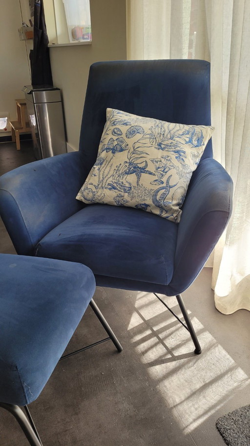 2x Ojee Design fauteuils en 1x voetenbankje