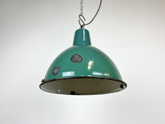 Image 1 of Industrielle grüne Emaille-Fabriklampe, 1960er Jahre